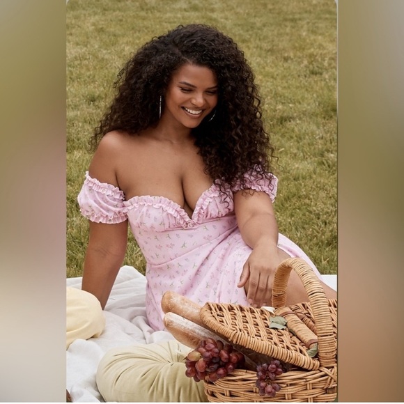 House of CB Lauren Floral Off-Shoulder Dress - Picture 8 of 9